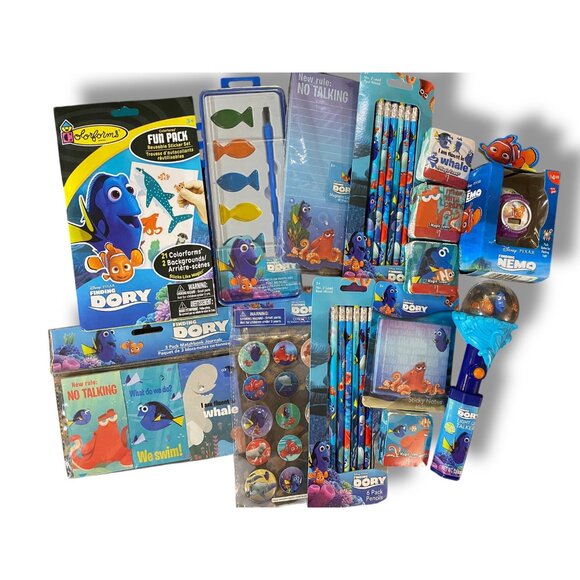 Disney Pixar Finding Dory Lot - Stationary Party Supplies Gift Stocking Filler - Picture 1 of 5